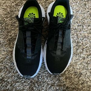 Men’s Nike shoes